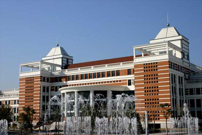 Wenzhou Medical College (WMC)